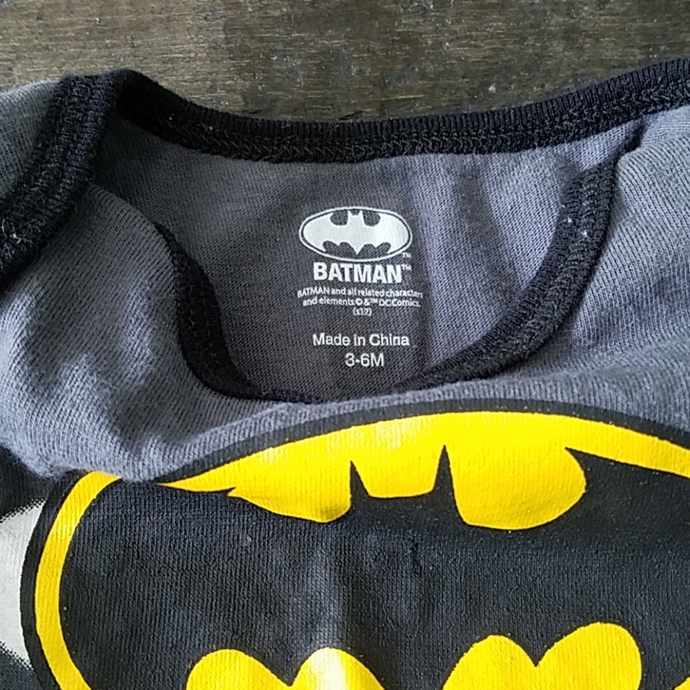 🦇 Batman Onesie - Picture 3 of 3